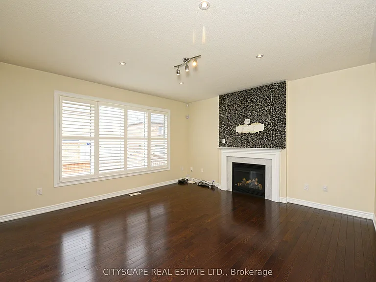 32 Fallmeadow Cir — Photo 6