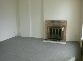 504 W Wisconsin St APT 2, Chicago, IL 60614