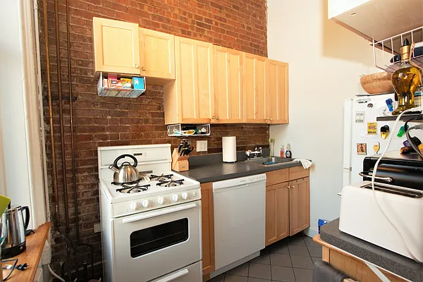 Rented by R New York | media 15