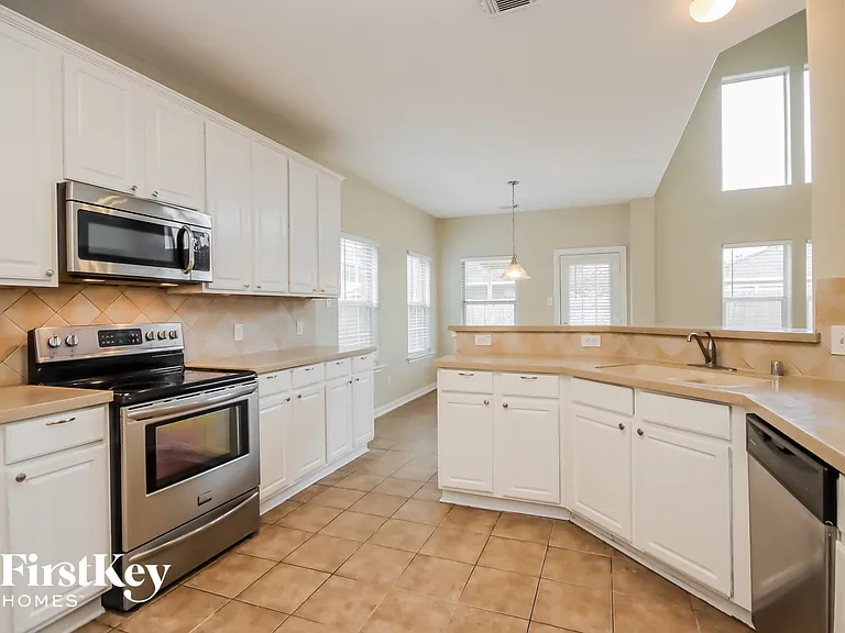 9410 Mustang Park Ct — Photo 7