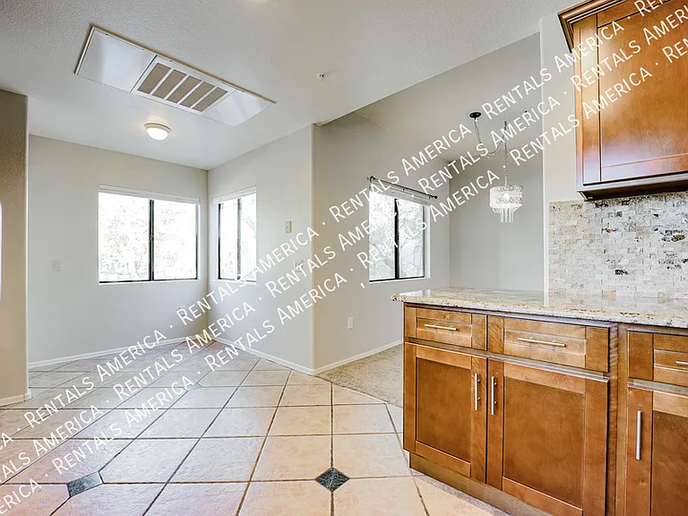 15050 N Thompson Peak Pkwy #2050 — Photo 11