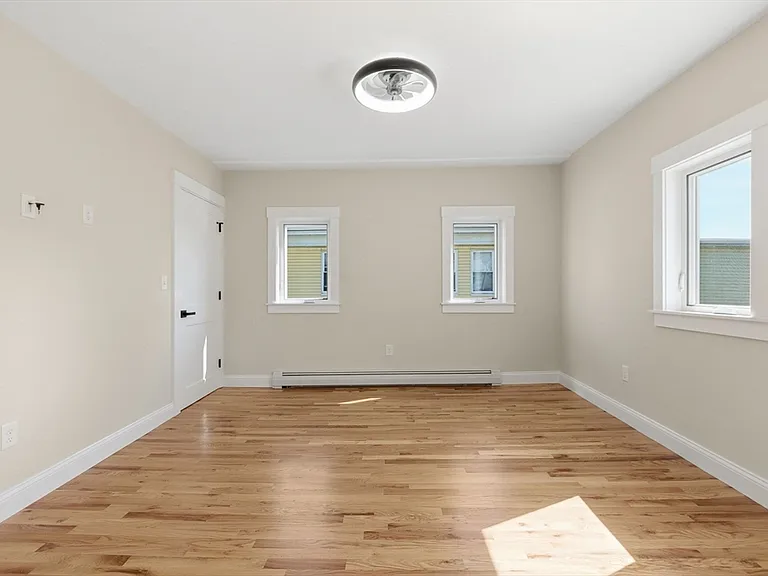 20 Beacon St #2 — Photo 9