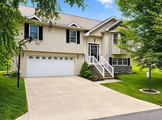 317 Hidden Point Trl, Morgantown, WV 26508