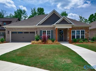 26 Cobbs Cove Way, Huntsville, AL 35803