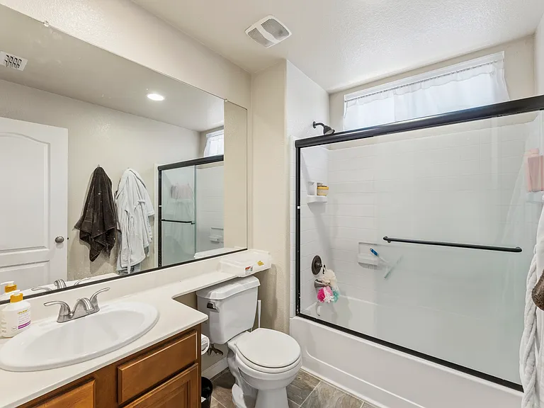 2106 Sternwheeler Way — Photo 10