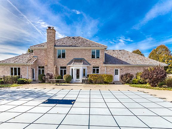 4th image of 4 S Meadow Ln