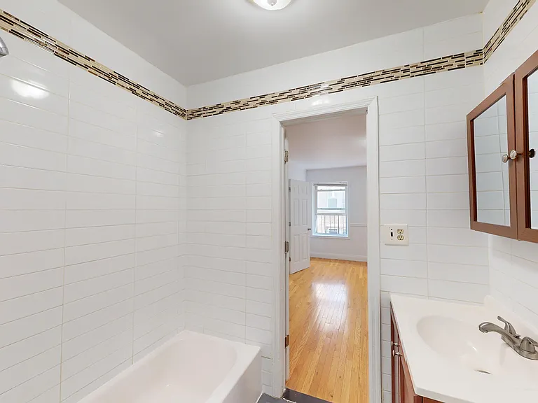 123 Lexington Ave #5R — Photo 8