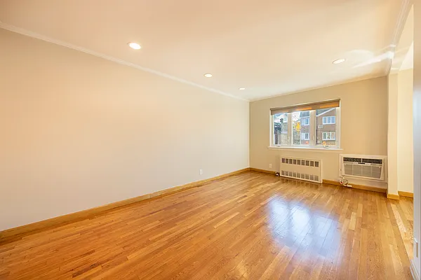 Rented by Compass | media 19