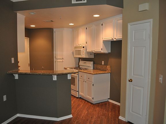 kitchen w/ access to garage