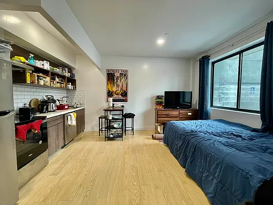 Rented by Oxford Property Group | media 8