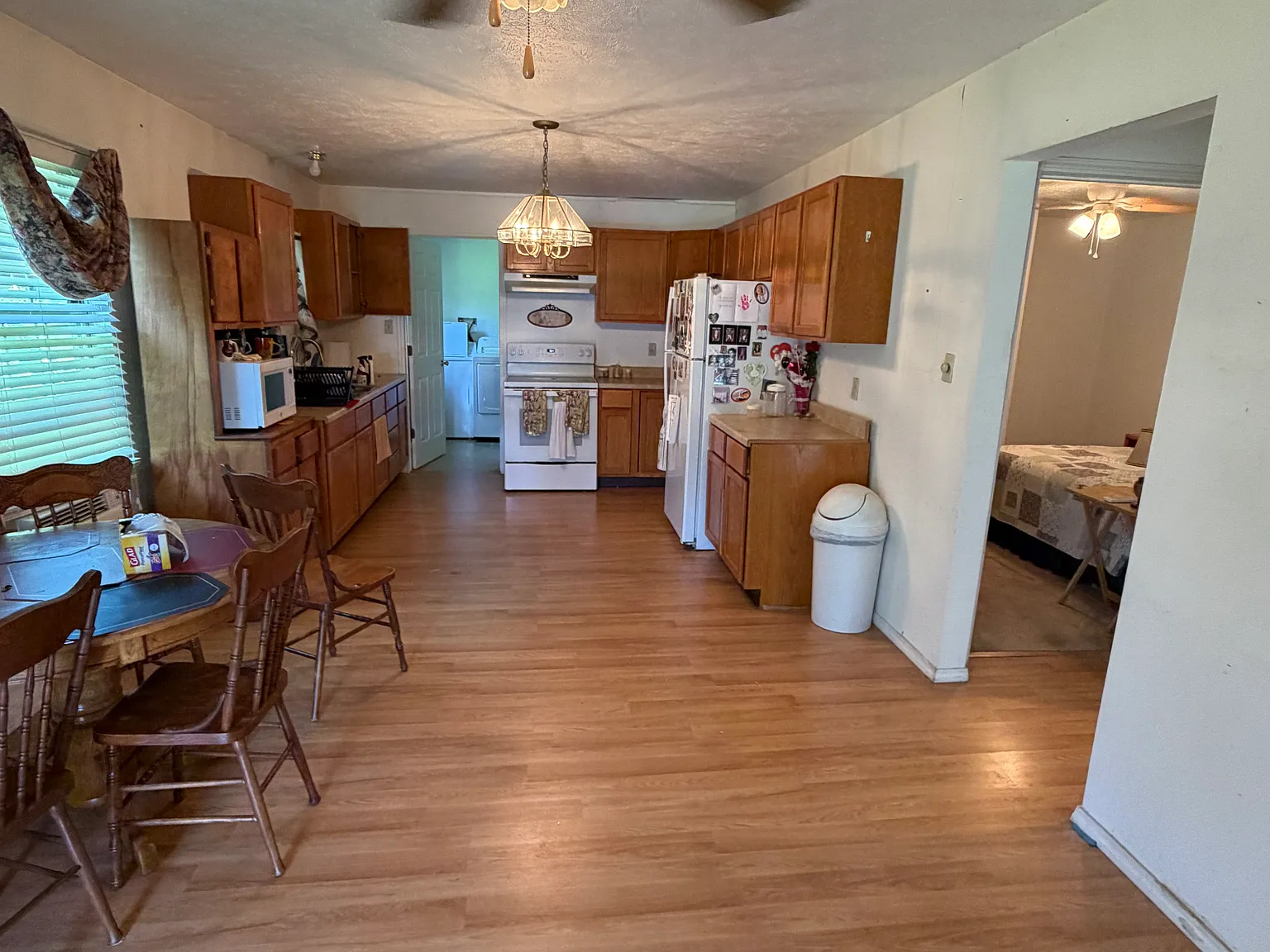2 bed, 900 sqft, $1,000 — Photo 3