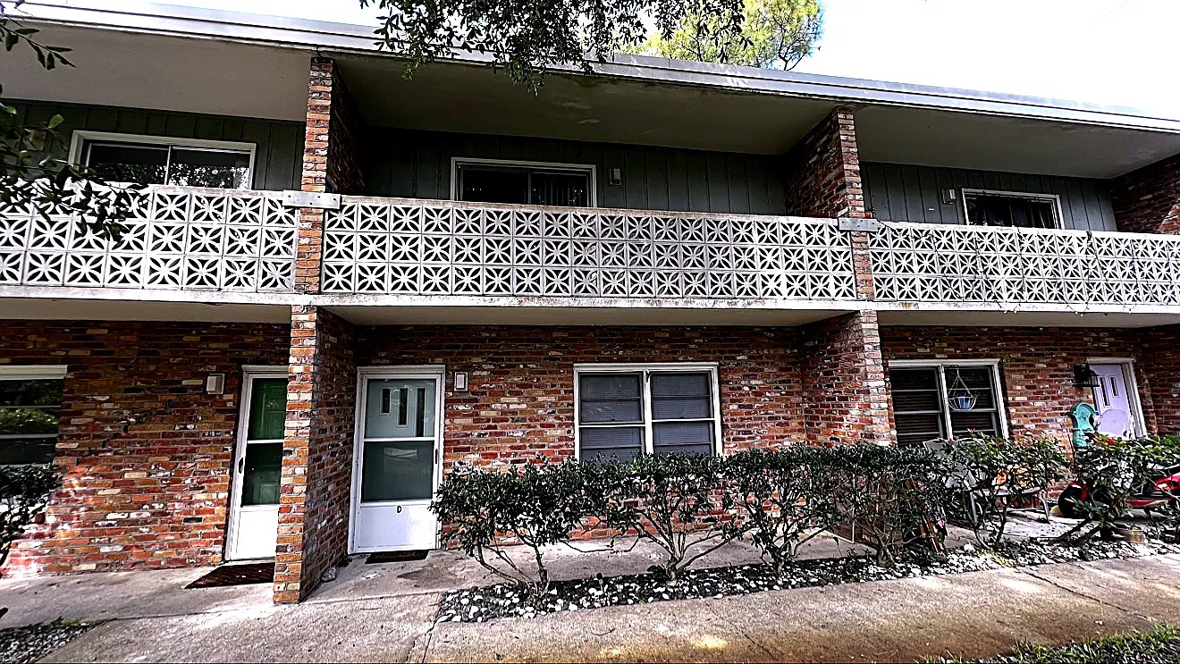 2 bed, 1.5 bath, 950 sqft, $1,500 — Photo 1