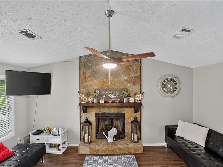3536 Highland Pine Way — Photo 11