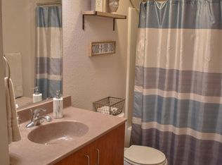 616 N 11th St #5, Manhattan, KS 66502