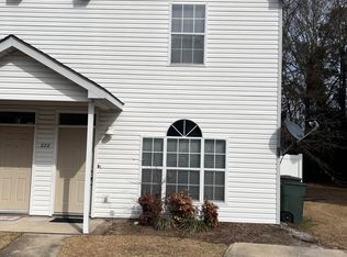 222 Cape Point Ln #B, Greenville, NC 27858