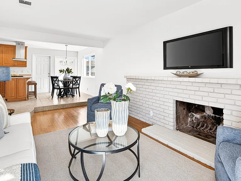 4774 Corwin Ct — Photo 4