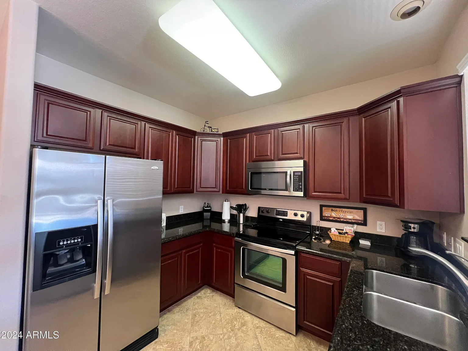 1 bed, 1.0 bath, 669 sqft, $1,800 — Photo 2
