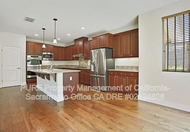1571 Radford Loop — Photo 32
