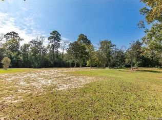 1133 Rock Creek Dr, Lake Charles, LA 70611