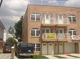 1st image of 10123 111th St