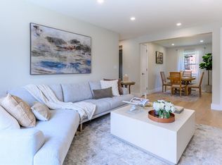 221 Middle Neck Rd APT B-1, Great Neck, NY 11021