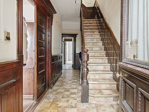2nd image of 343 Gates Ave