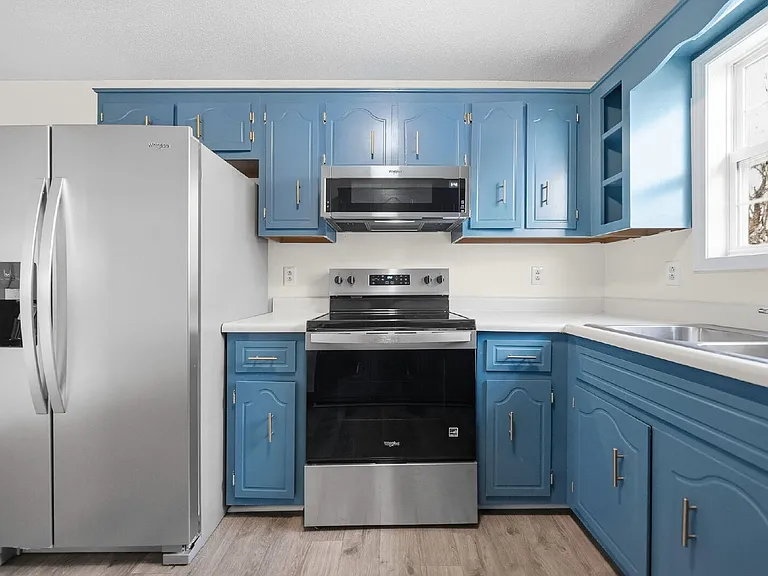 1361 Jenny Ln — Photo 14