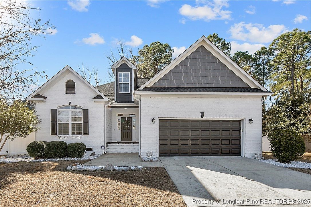 327 Ridgeway Ct
