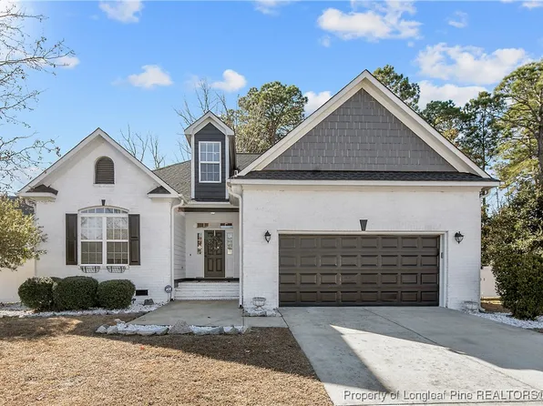 327 Ridgeway Ct, Fayetteville, NC 28311