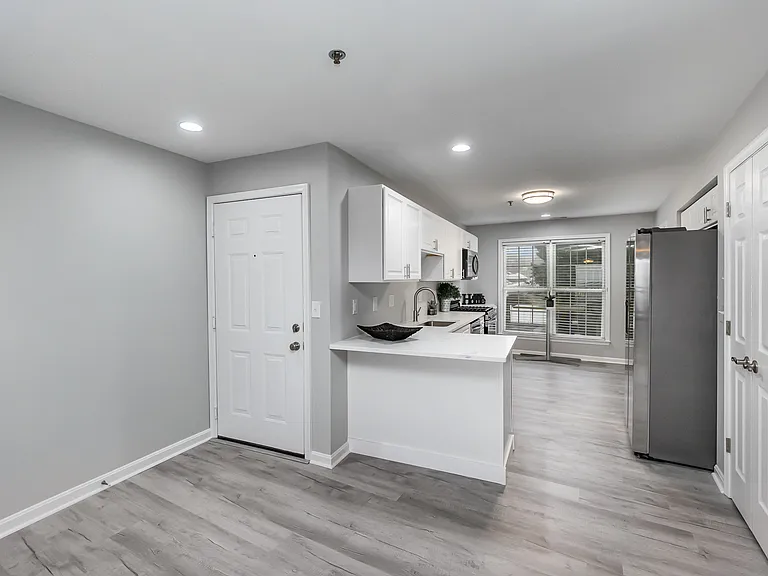 21 Owens Landing Ct #B — Photo 4