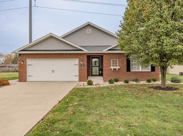 2400 N Marlborough Dr, Muncie, IN 47304