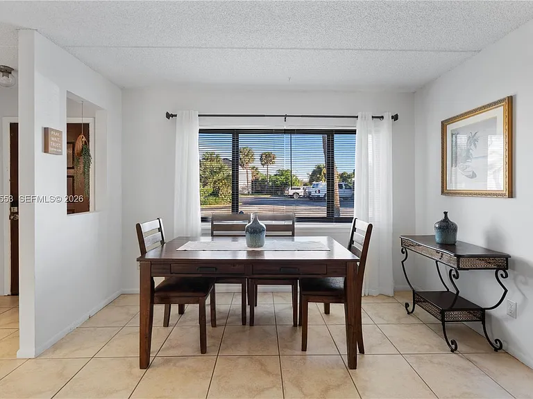 1145 N Shannon Ave #39 — Photo 5
