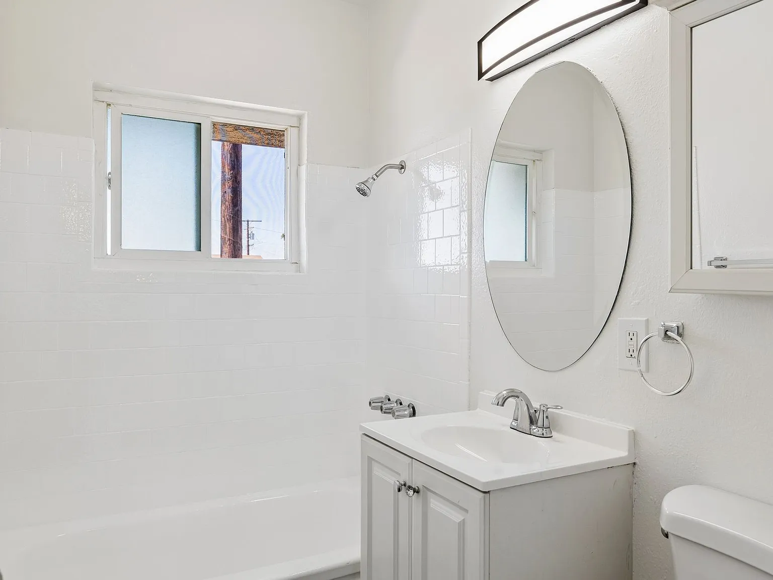 Marine Bay Apartments 3351 Marine Avenue, Gardena, CA 90249 — Photo 2