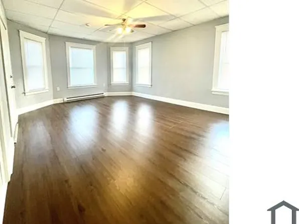 139 Cambridge St #1, Worcester, MA 01603