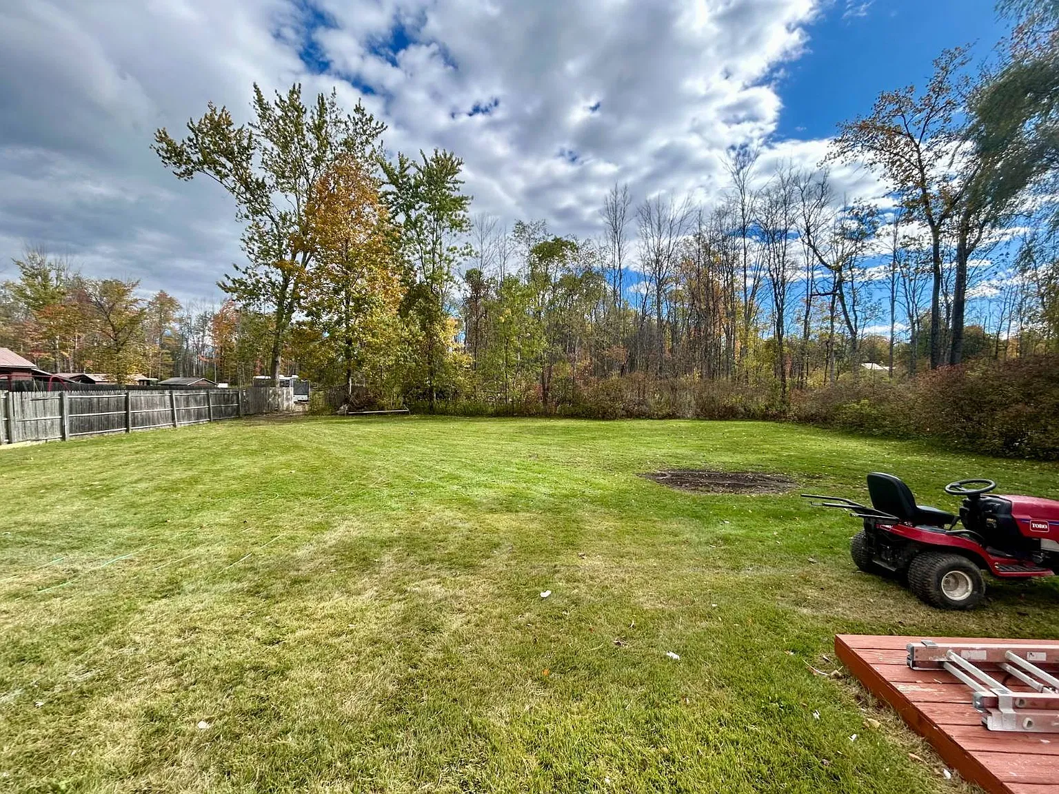3 bed, 1.0 bath, 1260 sqft, $2,100 — Photo 4
