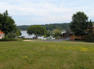 955 Breckenboro Rd, Davis, IL 61019