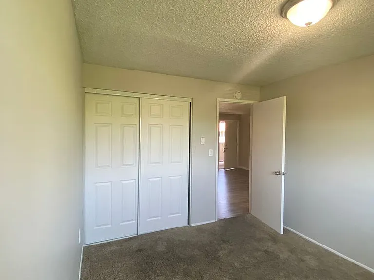 Meadow Creek Apartments — Photo 6