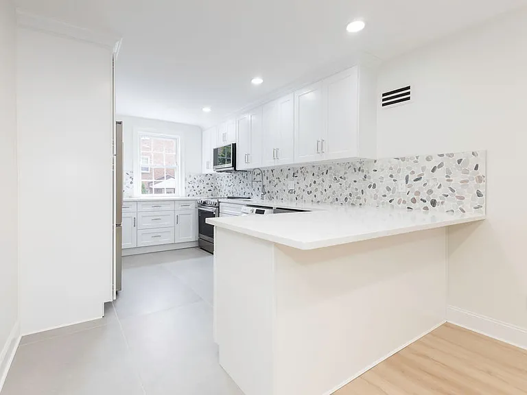 118 Texas Ave #1 — Photo 6