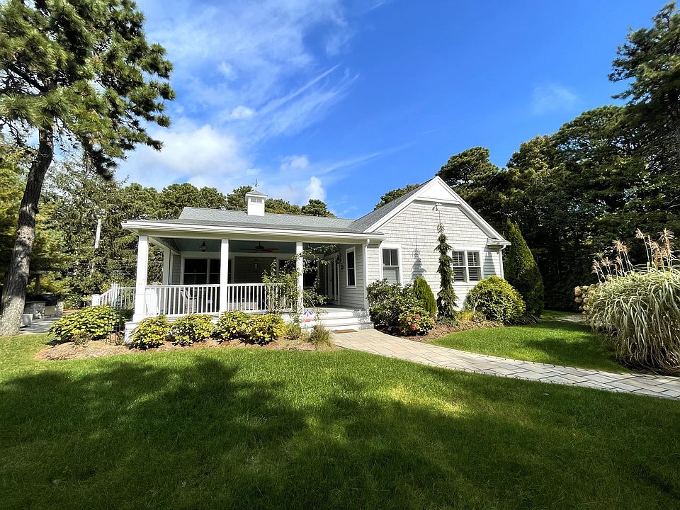 28 Crowell Road, West Yarmouth, MA 02673 Zillow
