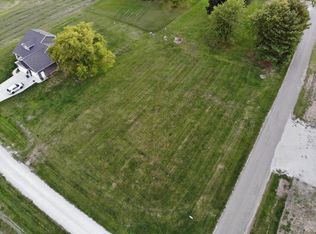 7800 Anita Ln, Lane, IL 61750