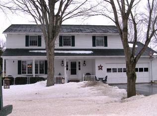 24 Riverside Pkwy, Massena, NY 13662