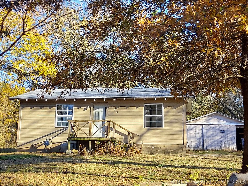 216 N Brewer St, Vinita, OK 74301 | Zillow