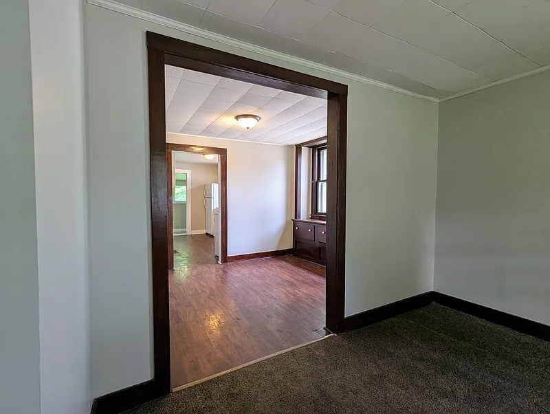 5 bed, 2.0 bath, 1722 sqft, $1,650 — Photo 4