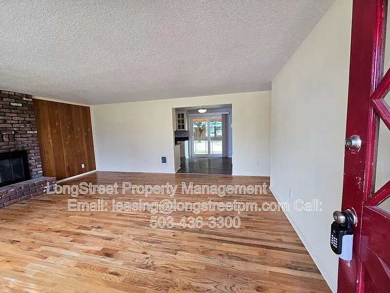 968 NW Cleveland Ave — Photo 5
