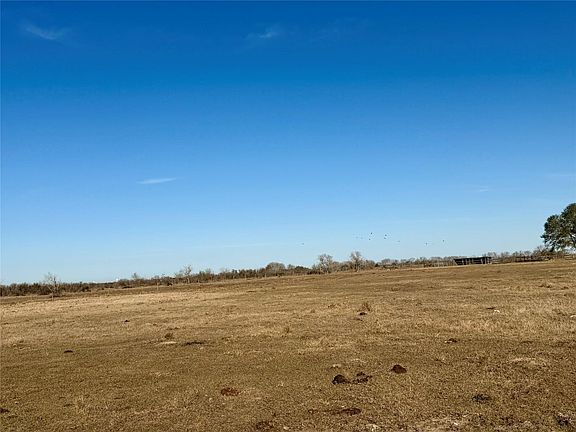 3rd image of 3831 County Road 408
