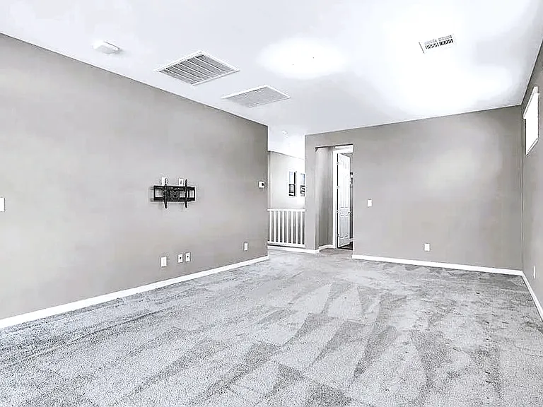 750 Agate Hills St — Photo 3