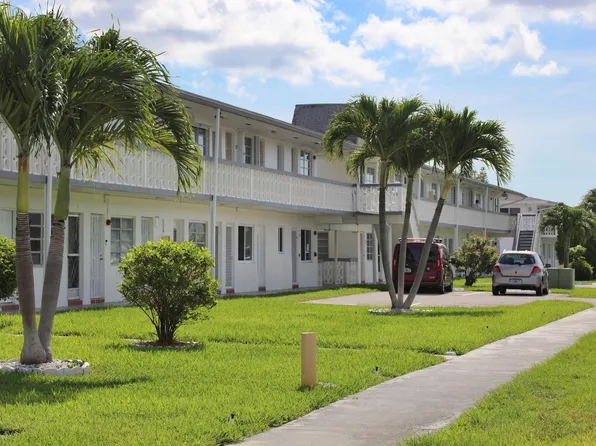 11 NE 204th Street #24, Miami, FL 33179