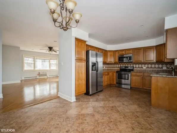 1337 1st St, Northbrook, IL 60062