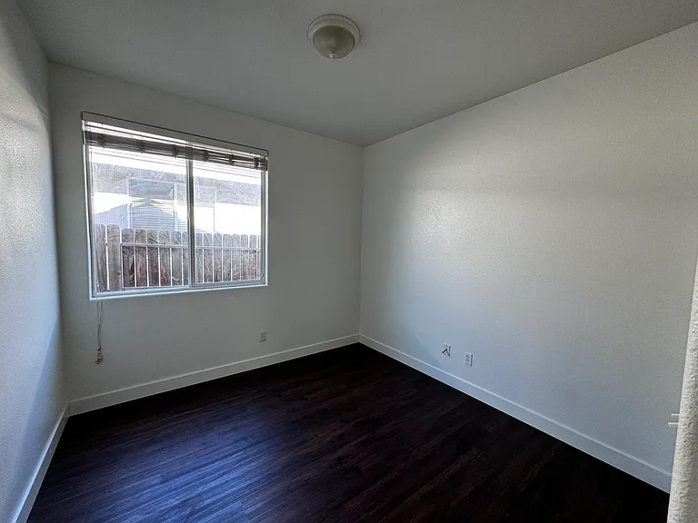 5239 E Kaviland Ave — Photo 19