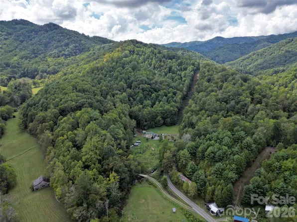 7385 Big Pine Rd, Marshall, NC 28753